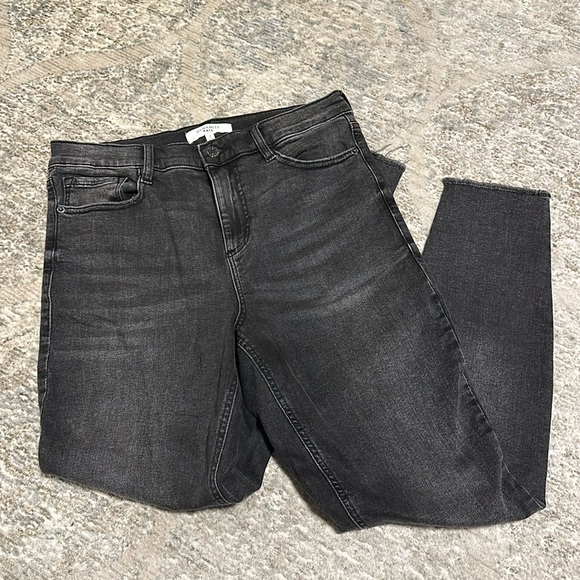 Dynamite Black Skinny Jean - Picture 1 of 3